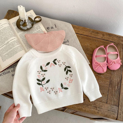 Round Neck Flower Embroidery Pullovers